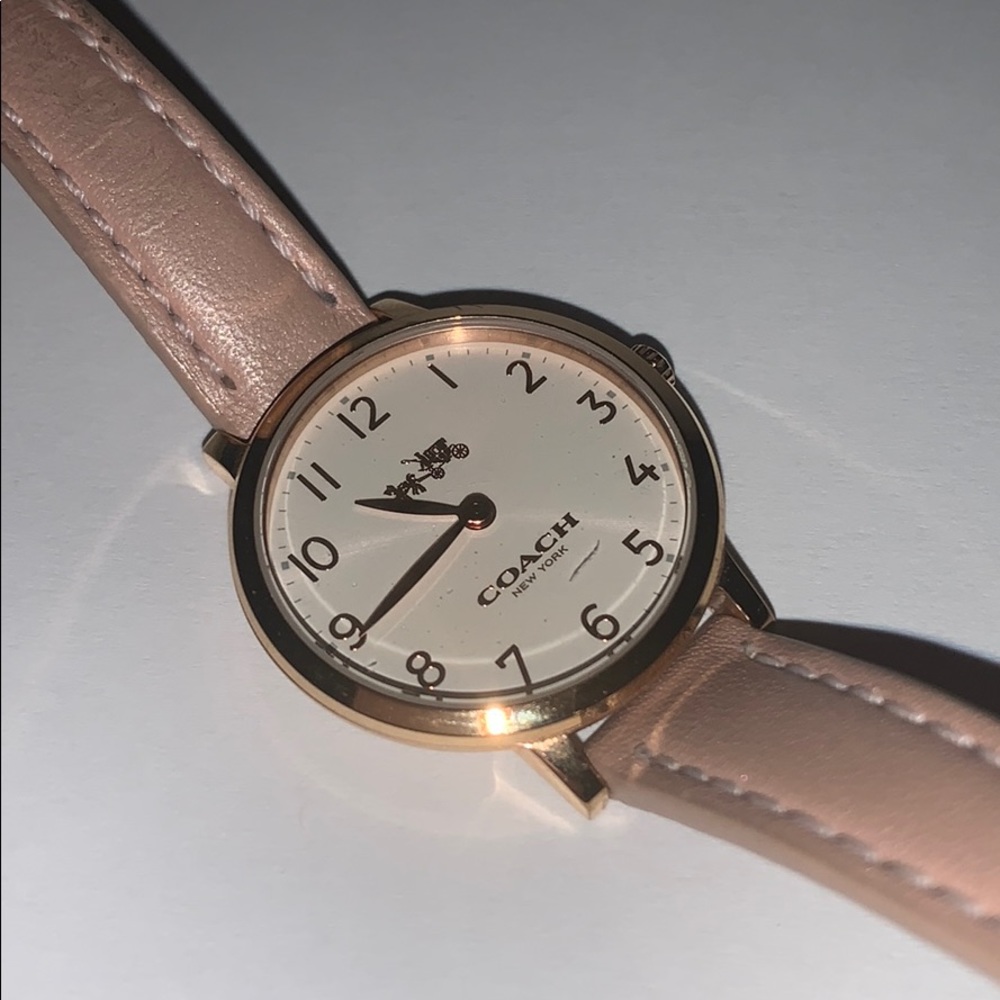 Women’s coach watch